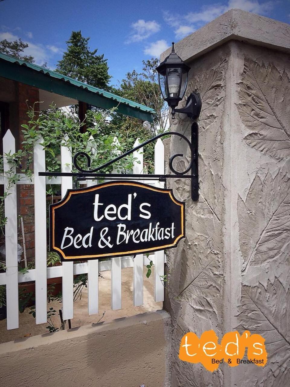 Ted'S Bed And Breakfast Santa Cruz  Esterno foto